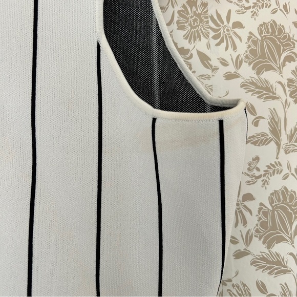 Timo Weiland Black & White Striped Crop Top XS | Reversible Look | Minimalist - Picture 5 of 5